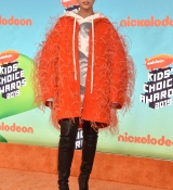 Nickelodeon_2019Awards_288329.jpg